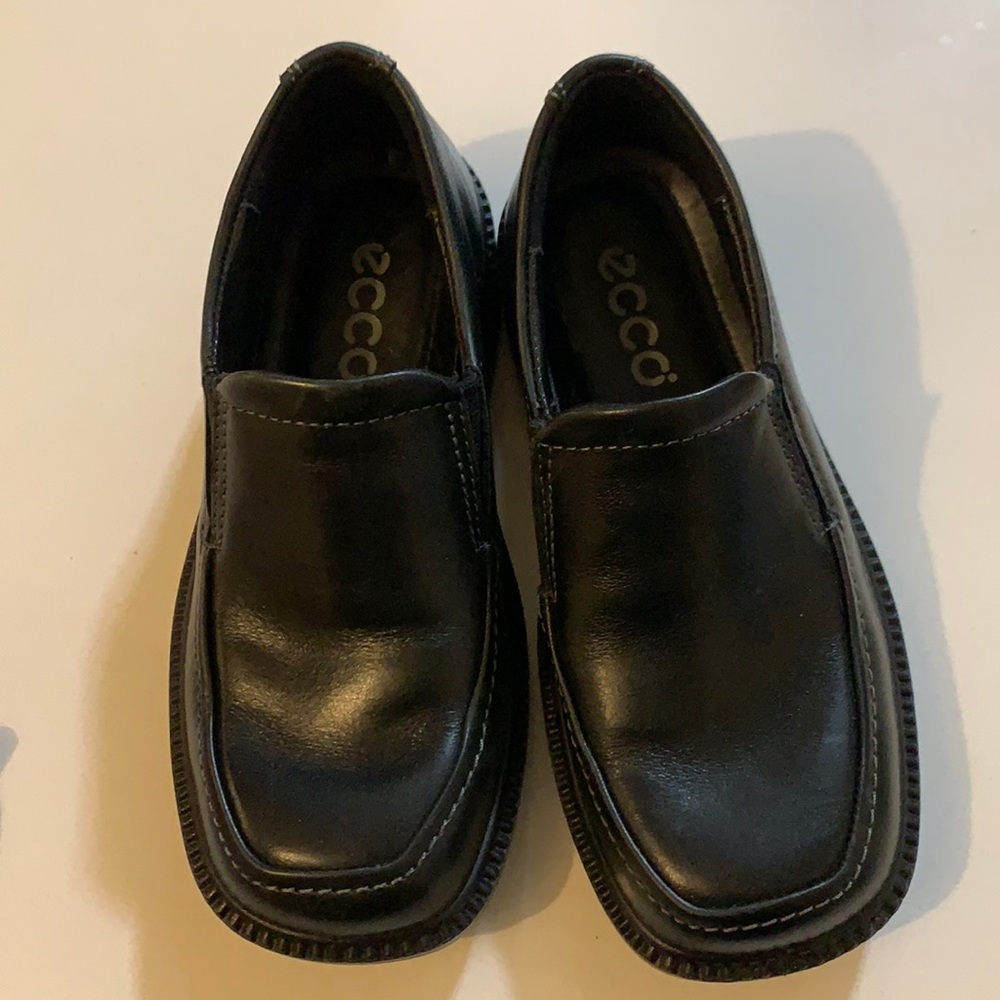 Ecco kids shoes in great conditions like new